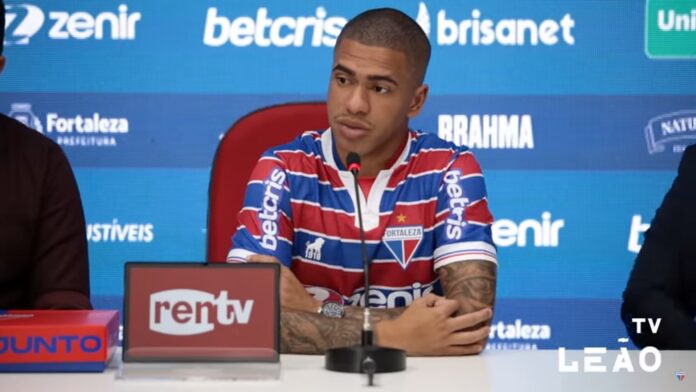 Fortaleza apresenta Lucas Esteves, ex-Palmeiras