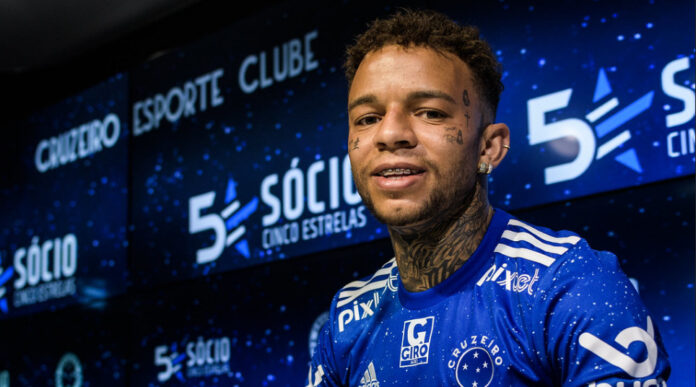 Rafael Bilu destaca “oportunidade única” no Cruzeiro e exalta Pezzolano