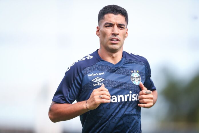 Apresentação de Suárez no Grêmio tem ingressos esgotados