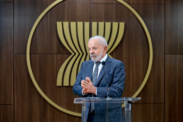 Lula se retrata nas redes após chamar traficantes de vítimas. Veja