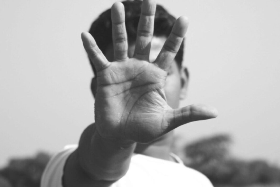 mulher-e-presa-por-racismo-em-bar-do-df-no-dia-da-consciencia-negra