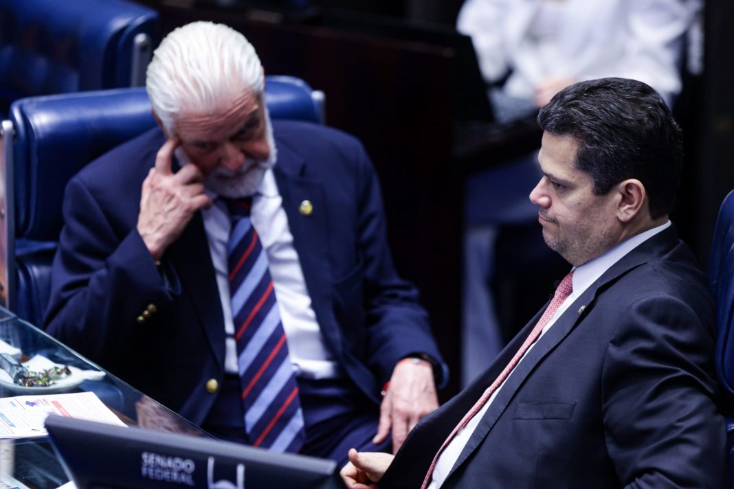 jaques-wagner-diz-que-votacao-de-messias-ao-stf-deve-ficar-para-2026
