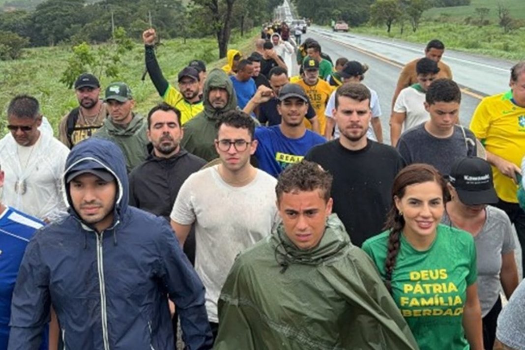 prf-notifica-nikolas-e-cobra-seguranca-apos-“riscos”-em-caminhada