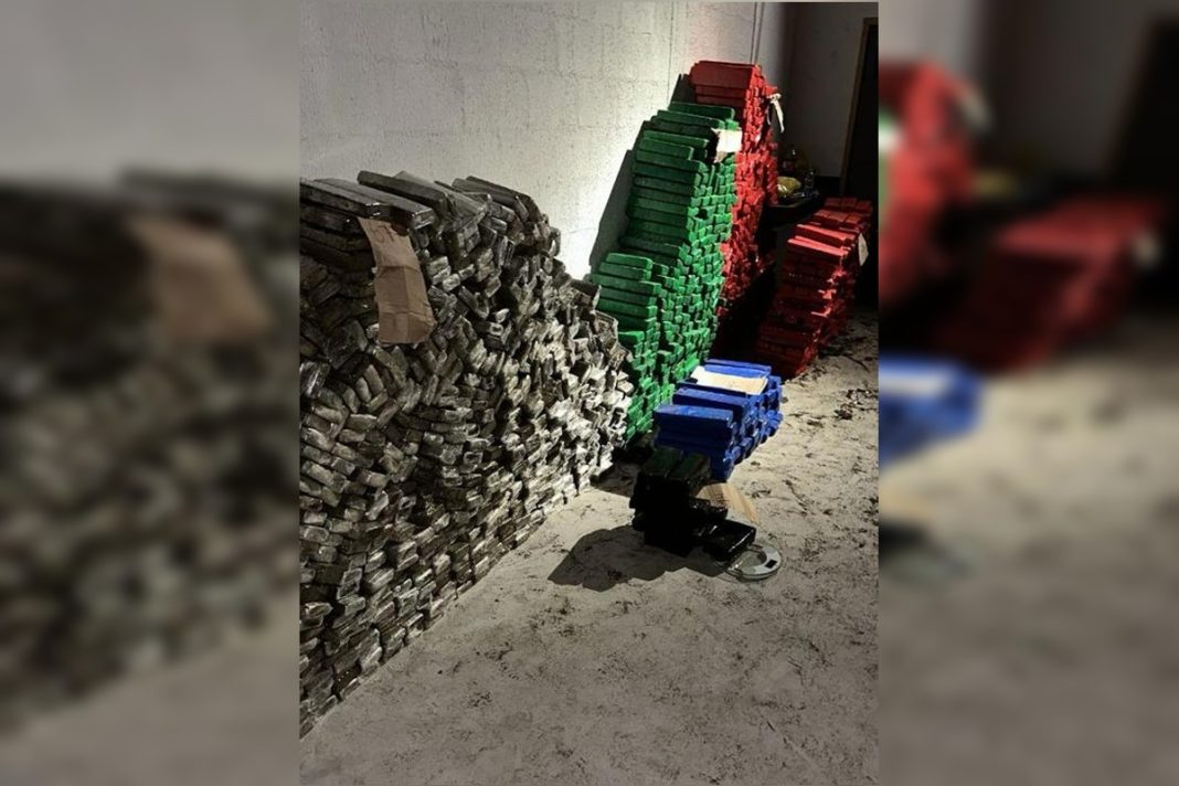 sete-sao-presos-apos-distribuicao-de-2-toneladas-de-maconha-em-go.-veja-video