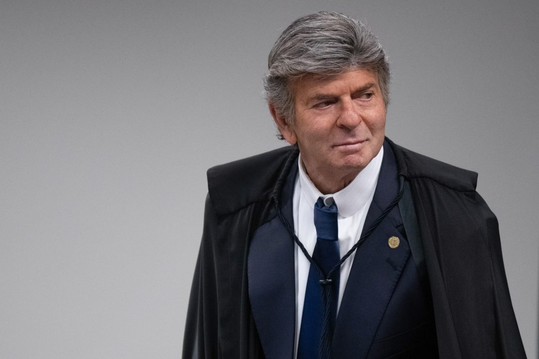 luiz-fux:-entenda-o-diagnostico-de-pneumonia-dupla-do-ministro-do-stf