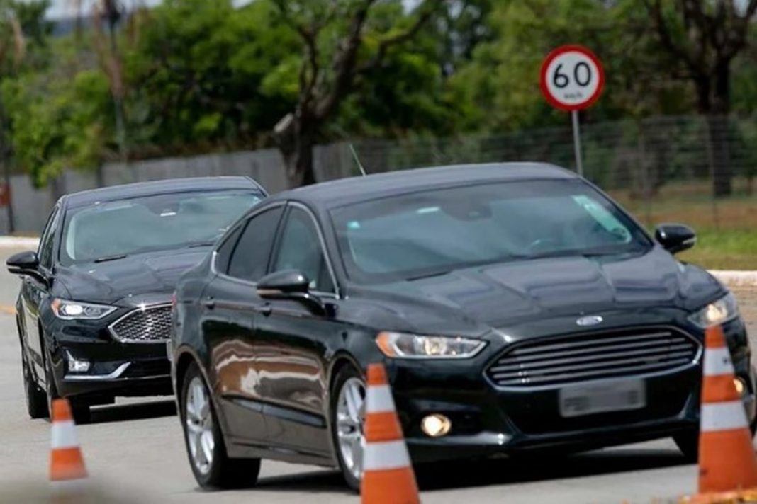velocidade-em-areas-residenciais,-escolares-e-de-hospitais-pode-cair-para-30km/h