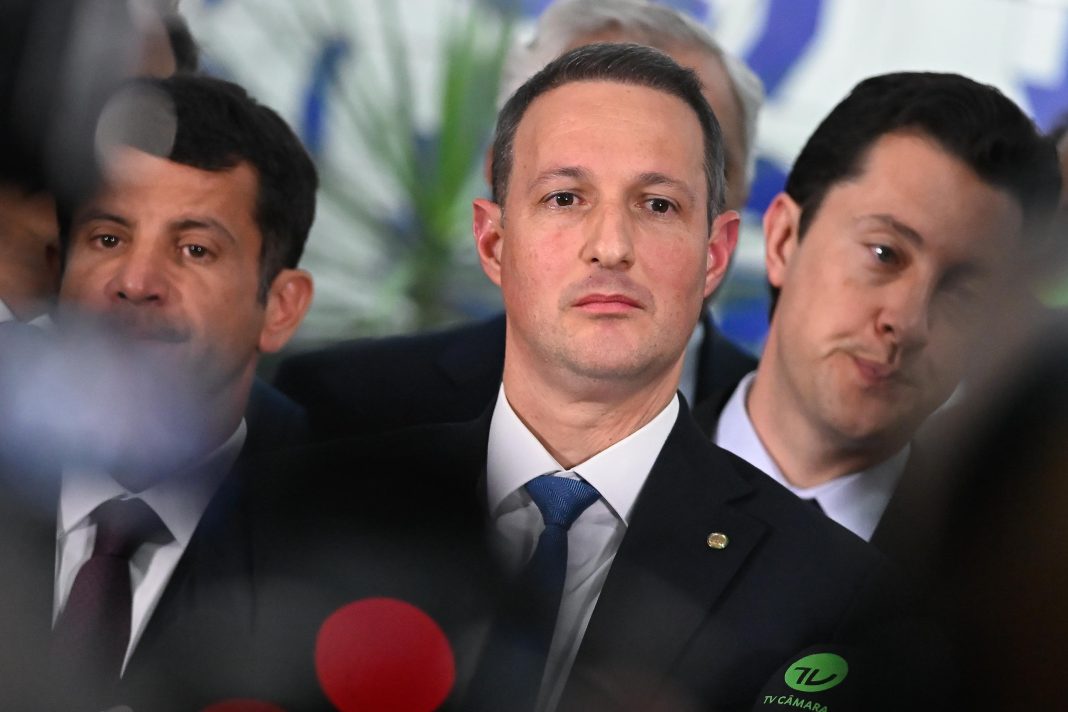 derrite-diverge-do-senado-e-retoma-fundo-da-pf-e-veto-a-voto-de-presos