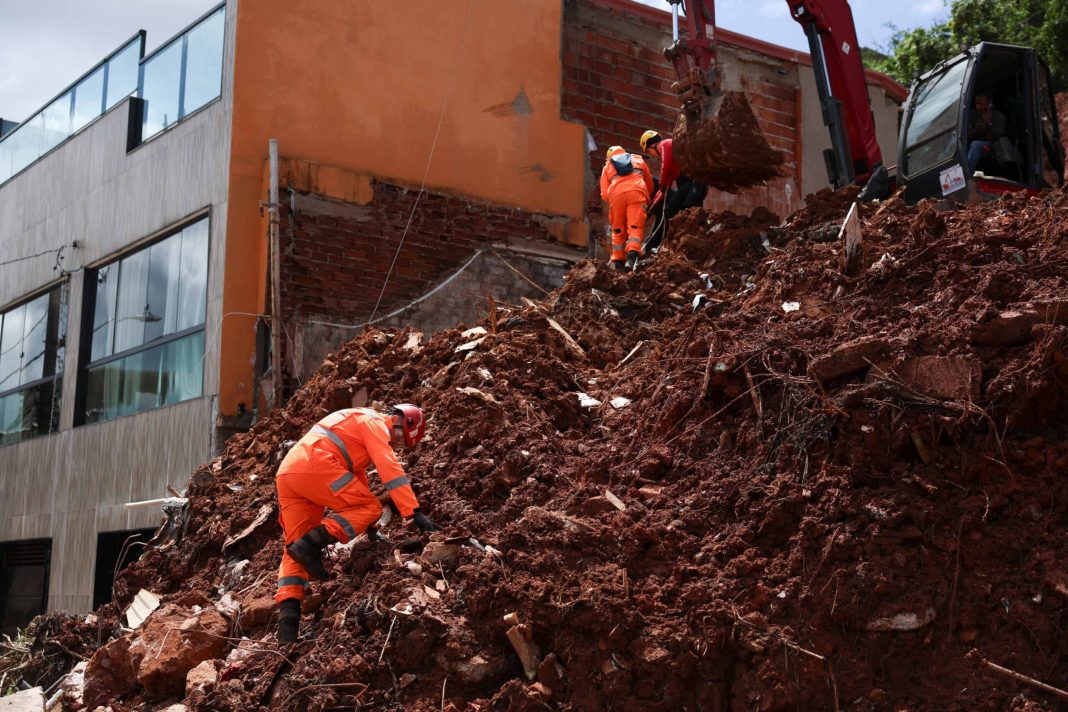 chuvas-em-minas-gerais:-numero-de-mortos-e-atualizado-e-chega-a-72