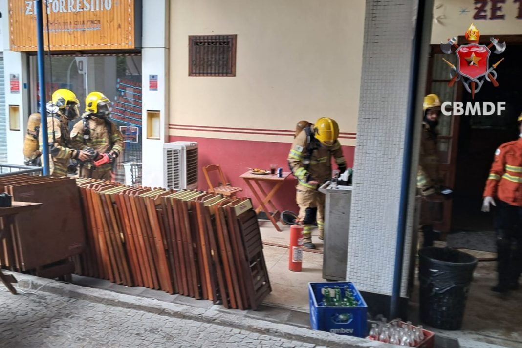 restaurante-pega-fogo-na-asa-norte-neste-domingo-(1o/3)
