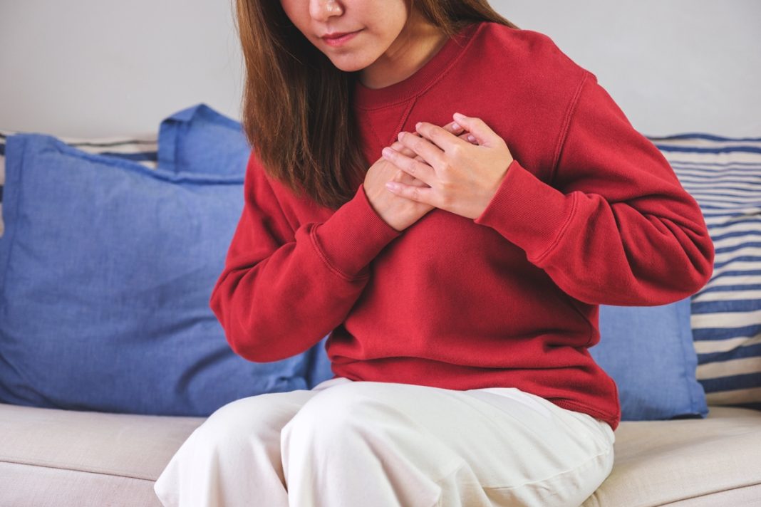 cardiologista-ensina-diferenca-entre-dor-no-peito-de-ansiedade-e-infarto