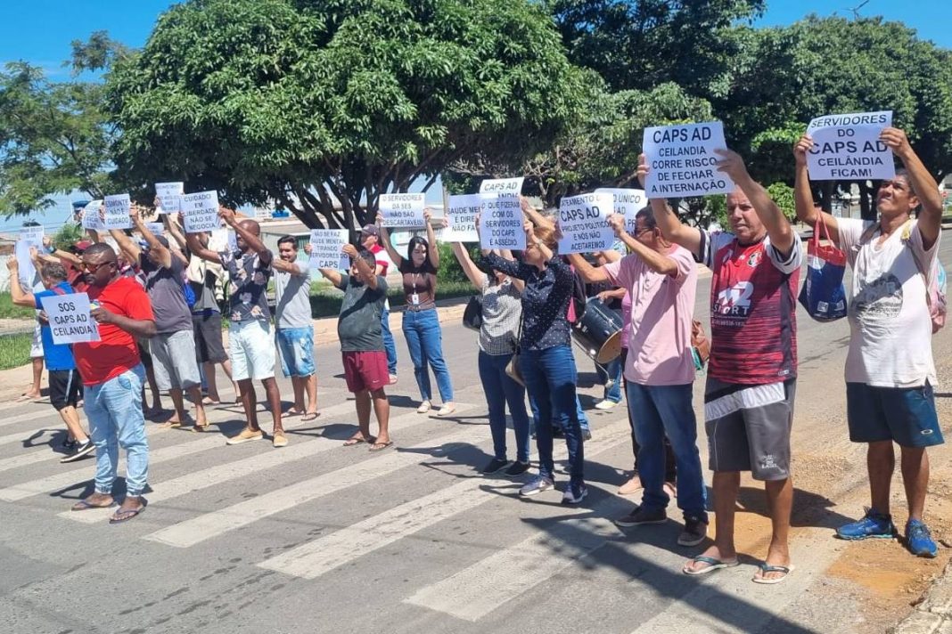 saude-recua-e-mantem-servidores-em-centro-para-dependentes-quimicos