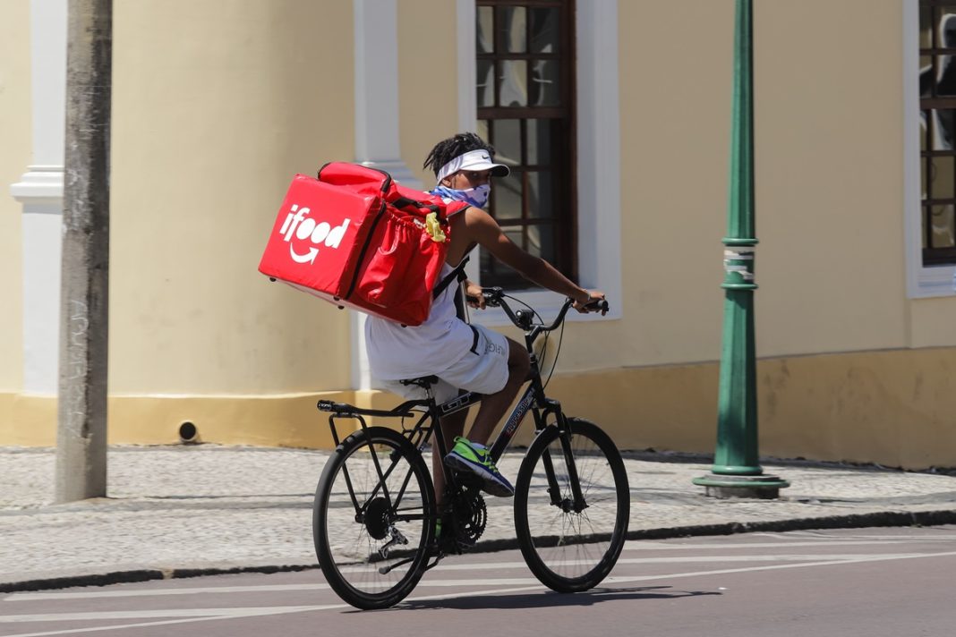 restaurantes-de-goias-podem-ser-proibidos-de-exigir-valor-minimo-para-delivery