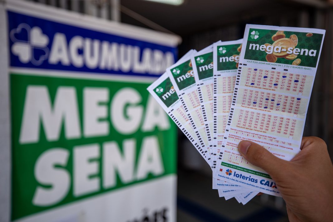 mega-sena-acumula-e-premio-dispara-para-r$-105-milhoes
