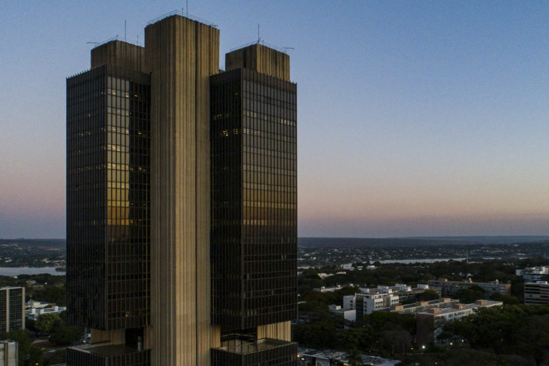 “previa-do-pib”:-ibc-br-mostra-avanco-de-0,8%-na-economia-em-janeiro