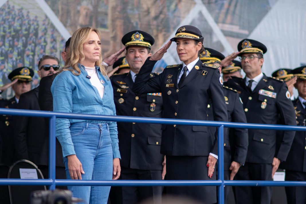 apos-cancelar-aniversario-de-brasilia,-celina-promete-mais-cortes