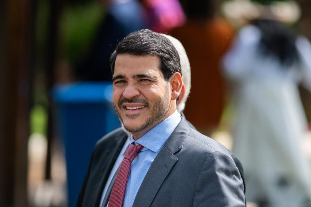 governo-oficializa-no-senado-a-indicacao-de-jorge-messias-para-o-stf