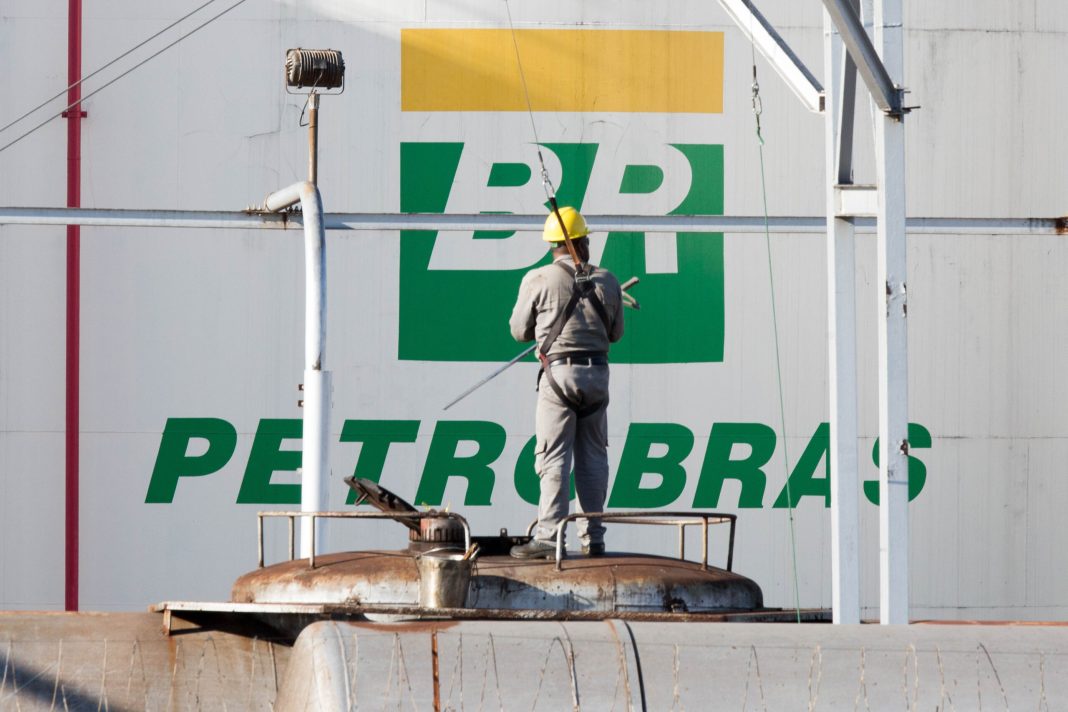 petrobras-vai-parcelar-reajuste-do-querosene-de-aviacao
