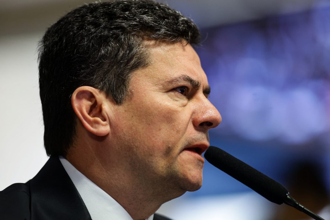 atlas/intel-no-parana:-moro-tem-51,5%-e-requiao-28,4%-para-o-governo