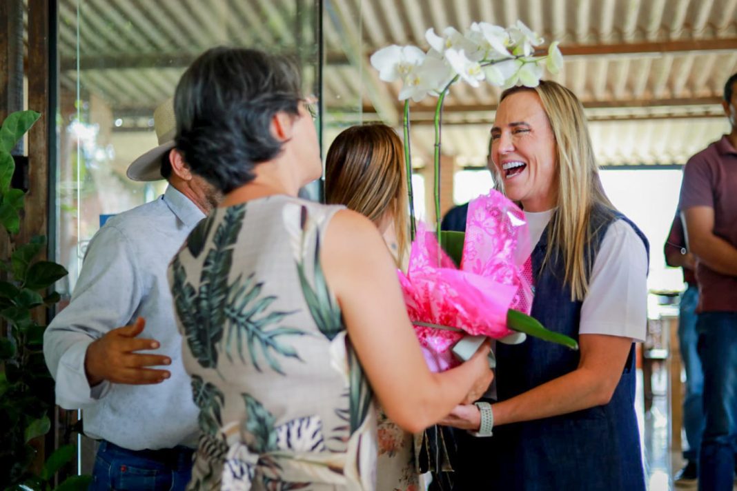 celina-leao-almoca-com-liderancas-do-agro-e-ouve-demandas-do-setor