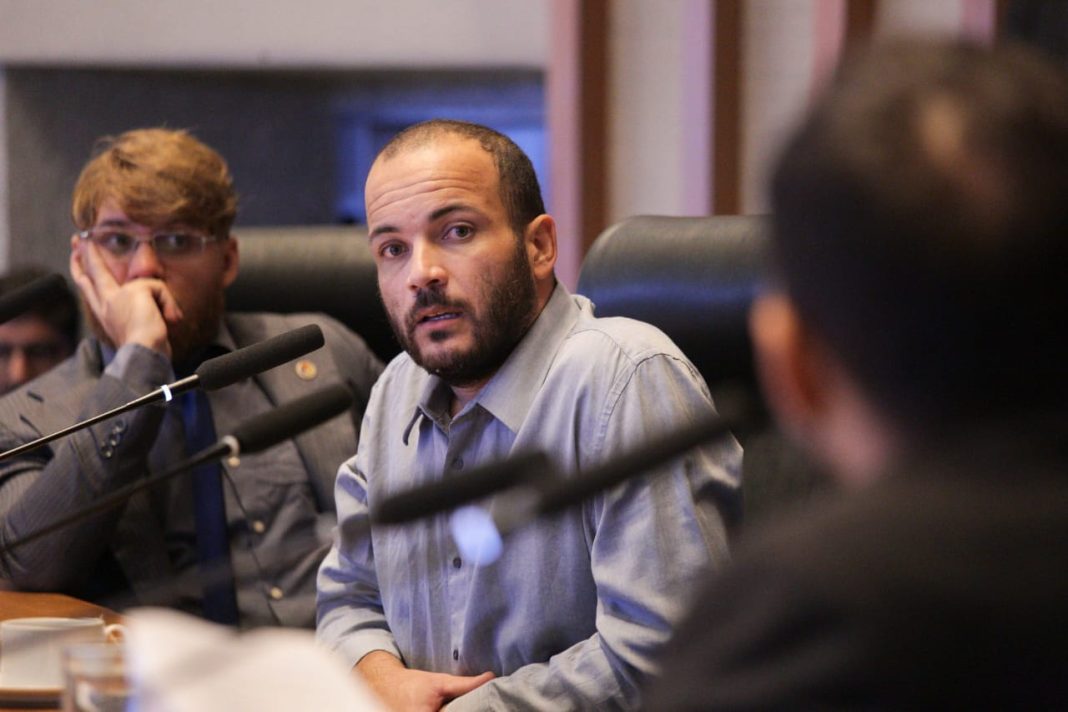 bomba-no-aeroporto-de-brasilia:-moraes-mantem-prisao-preventiva-de-reu