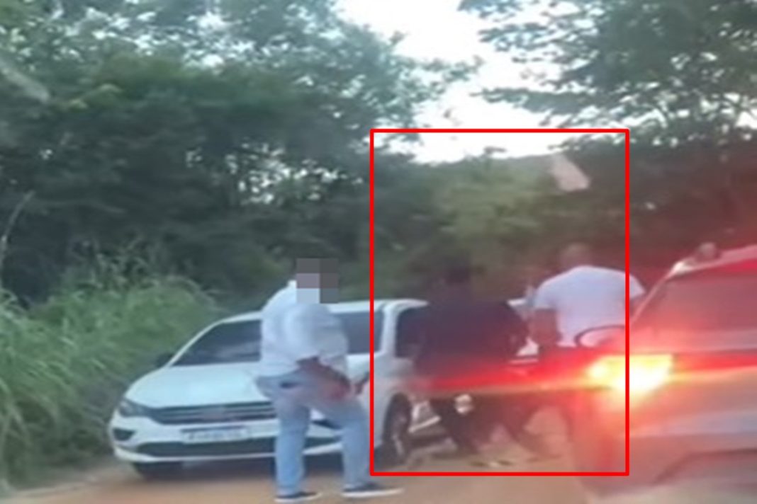 pm-e-preso-ao-ser-flagrado-em-grupo-que-espancou-motorista-em-pirenopolis