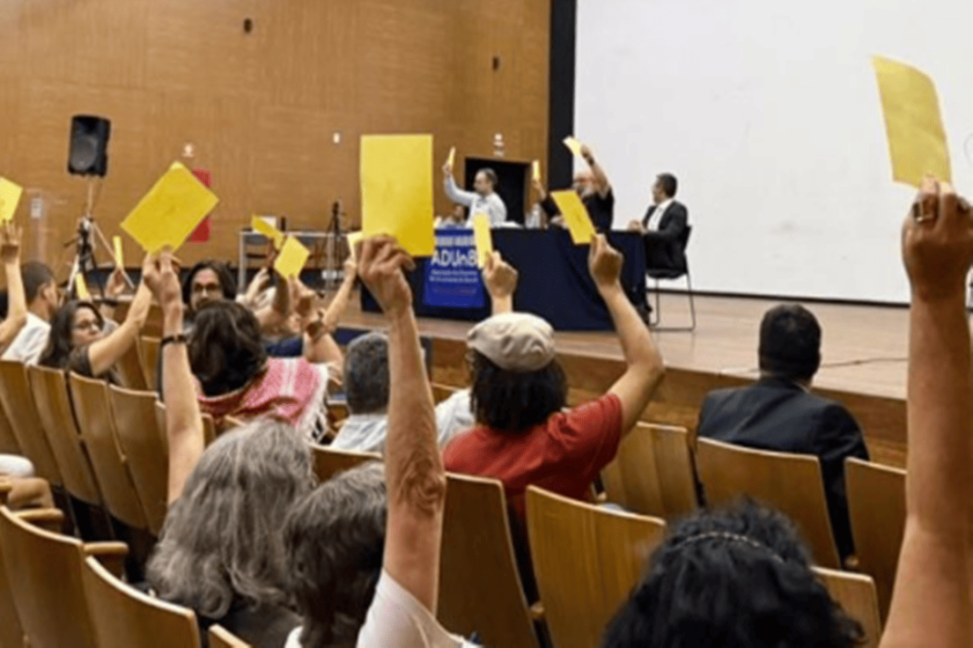 professores-da-unb-paralisam-atividades-nesta-quarta-feira