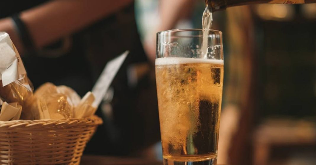 residuo-da-fabricacao-de-cerveja-aumenta-o-fps-de-protetores-solares,-diz-estudo-brasileiro