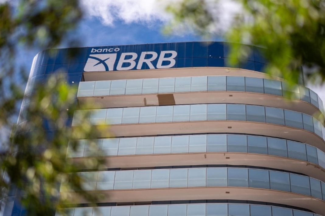 bradesco-e-itau-se-unem-por-carteiras-de-credito-do-brb