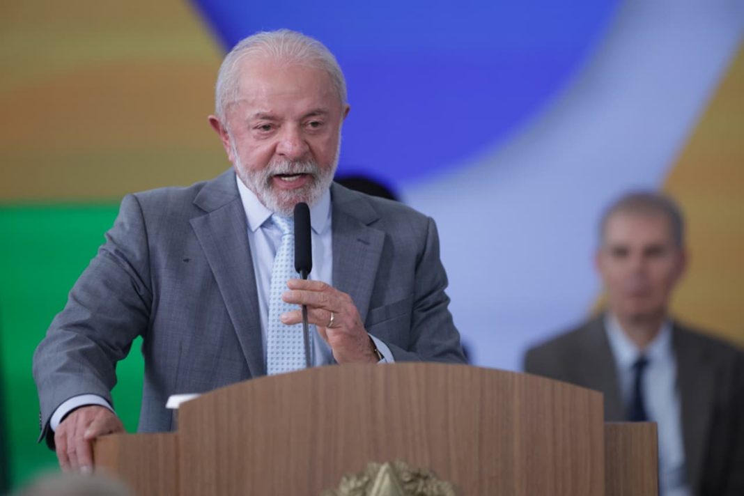 lula-diz-que-trump-“nao-pode-ficar-ameacando-outros-paises-com-guerra-o-tempo-todo”