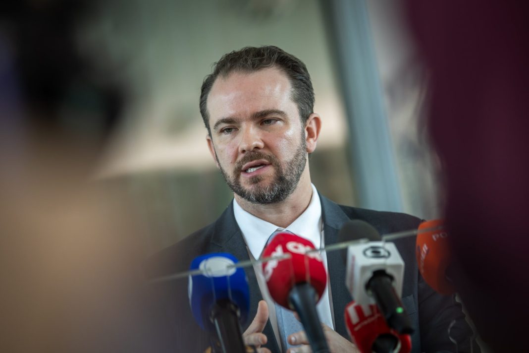 durigan-diz-que-medidas-contra-dividas-serao-anunciadas-por-segmentos