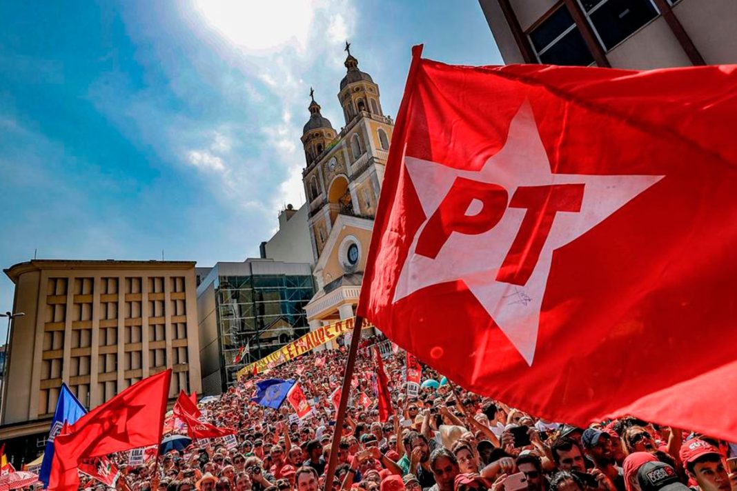 proposta-de-novo-programa-do-pt-defende-reforma-do-judiciario