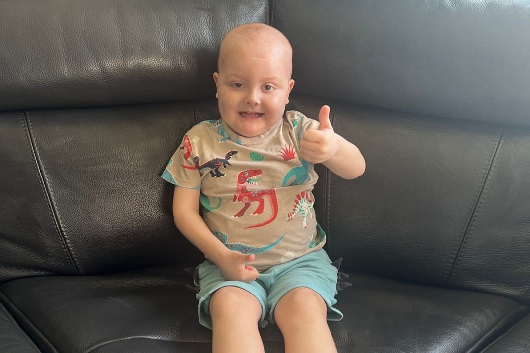 medicos-descobrem-cancer-em-crianca-apos-confundir-sinais-com-infeccao