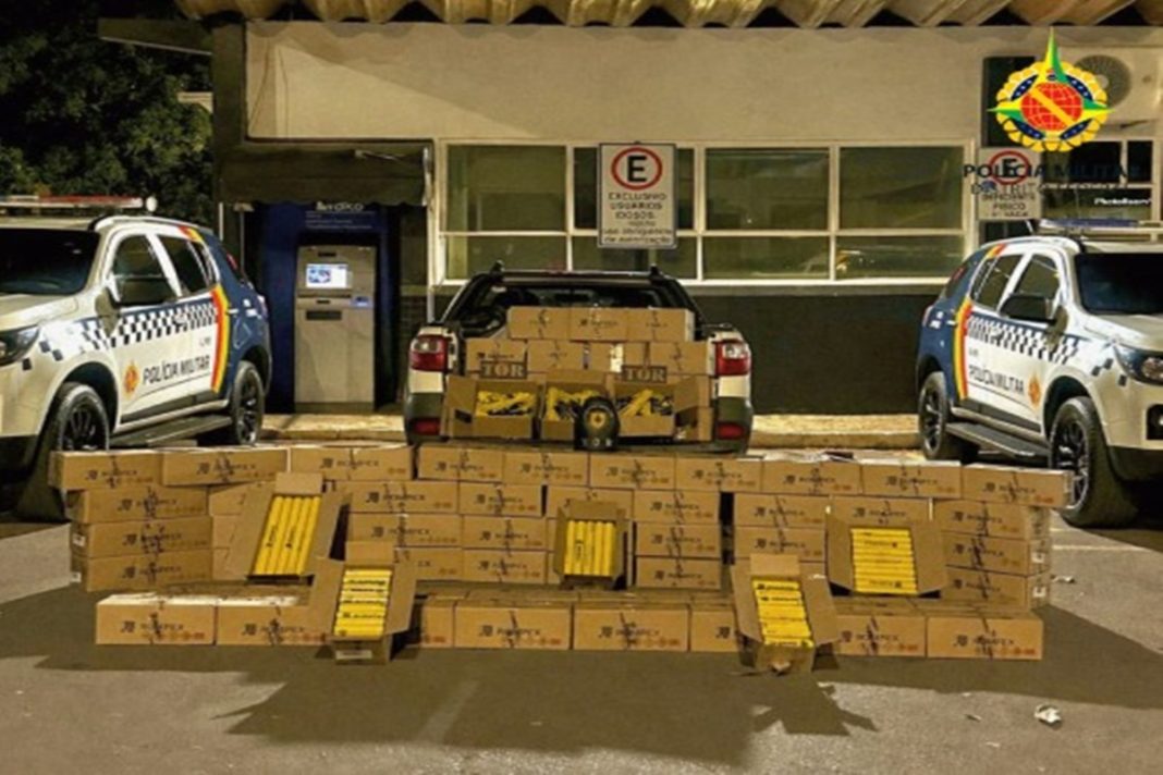 homem-e-preso-com-quase-4-mil-explosivos-e-detonadores-no-df.-veja-video