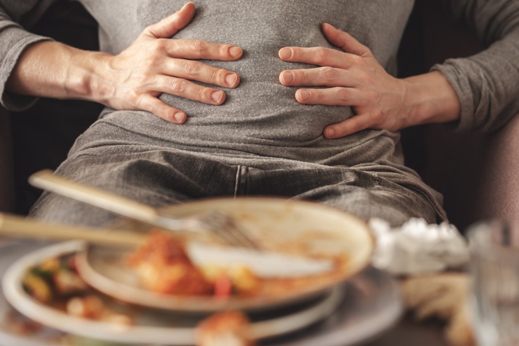 medico-lista-sinais-simples-da-inflamacao-silenciosa-que-sao-ignorados