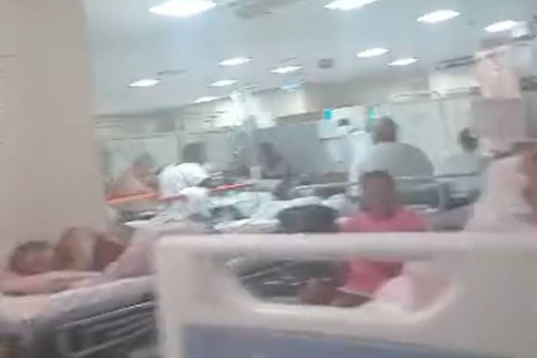 pacientes-ao-chao-e-corredores-lotados:-o-caos-instalado-no-hospital-de-base.-veja-video