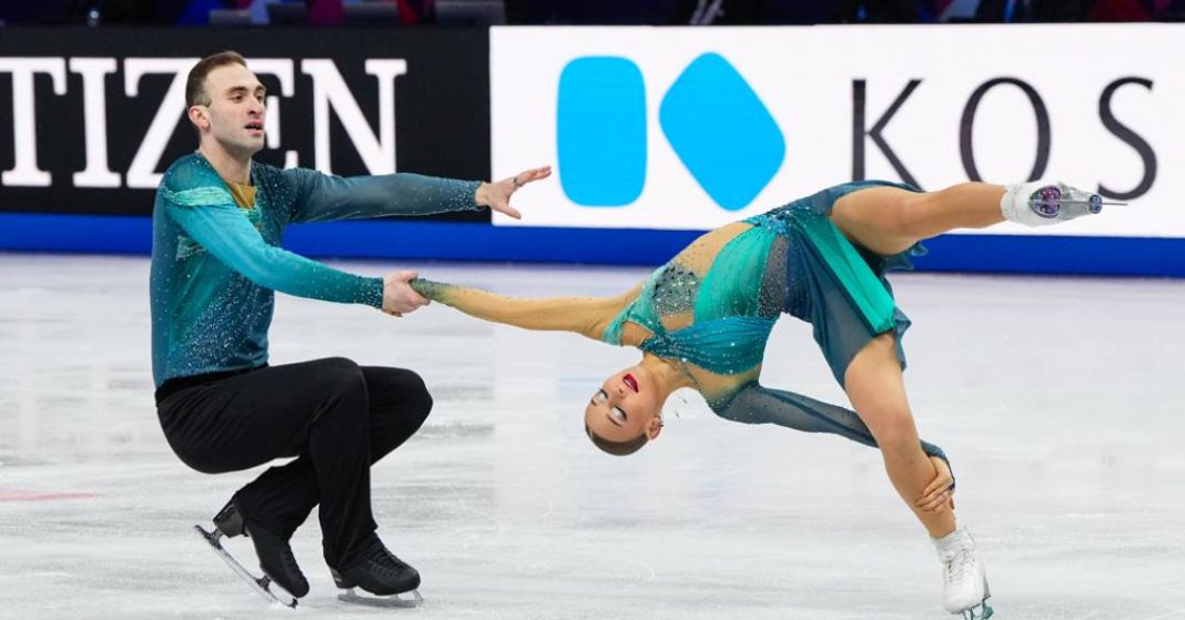 como-se-coloca-o-gelo-da-pista-de-patinacao-artistica?