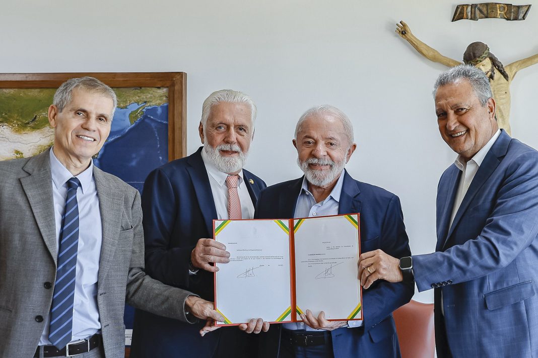 genial/quaest:-costa-e-wagner-lideram-corrida-ao-senado-na-bahia