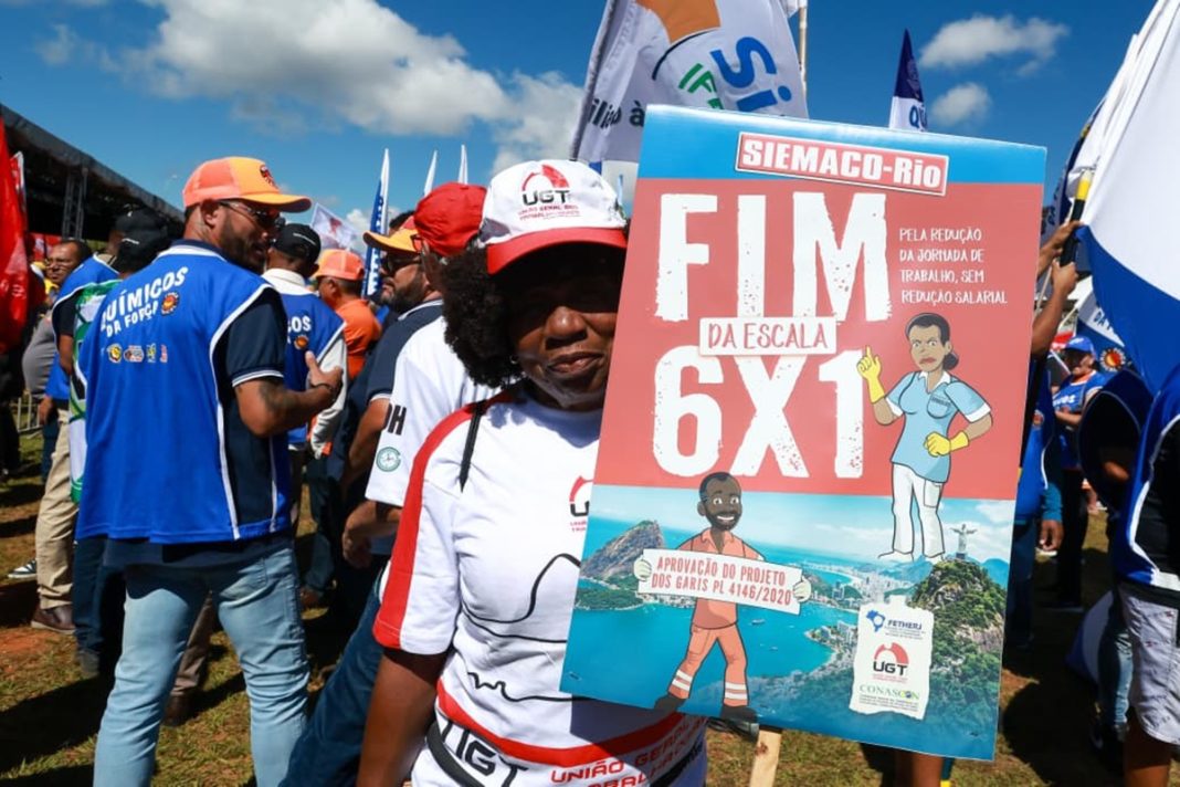 fim-da-escala-6×1-entra-em-mes-decisivo-na-camara-com-duvidas-sobre-calendario