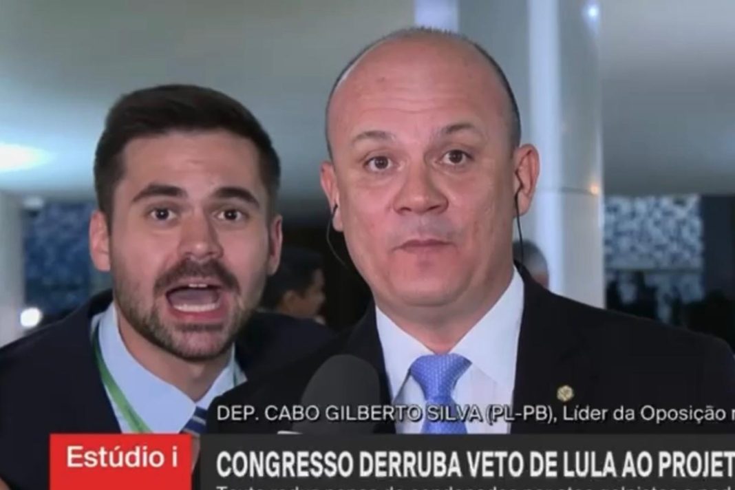 “anistia-e-o-caralho”:-demitido-por-motta,-assessor-de-janones-que-invadiu-entrevista-e-indiciado.-veja-video