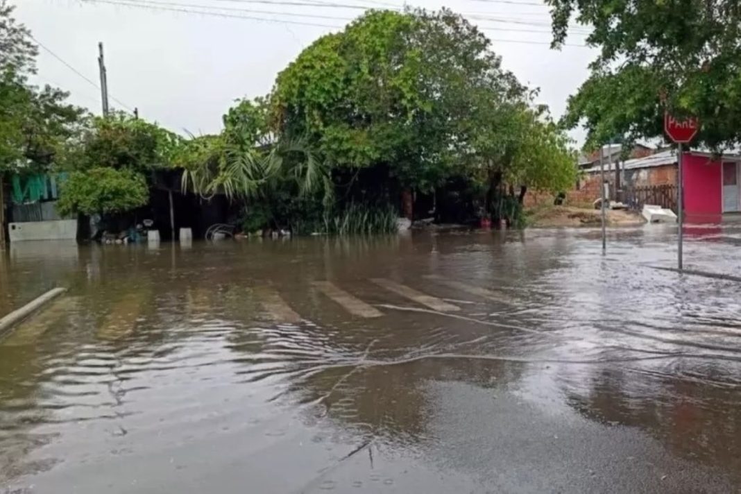 temporal-no-rio-grande-do-sul-deixa-desalojados-e-bloqueia-rodovias