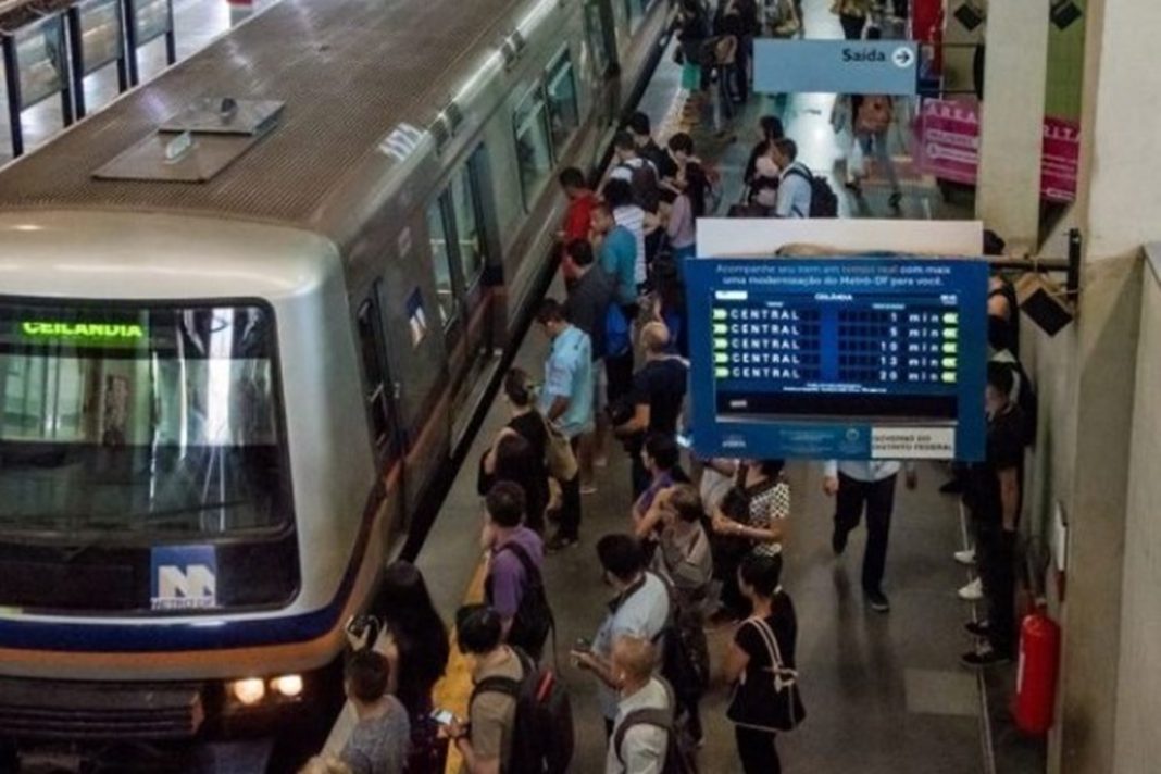 o-que-explica-a-queda-de-900-mil-passageiros-transportados-no-metro-df