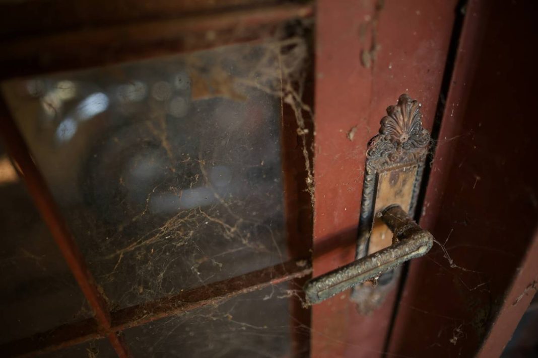 o-misterio-por-tras-da-mansao-abandonada-que-intriga-moradores-de-brasilia