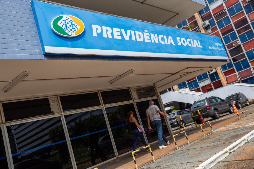 desenrola:-governo-muda-regras-em-consignados-de-servidores-e-aposentados-do-inss