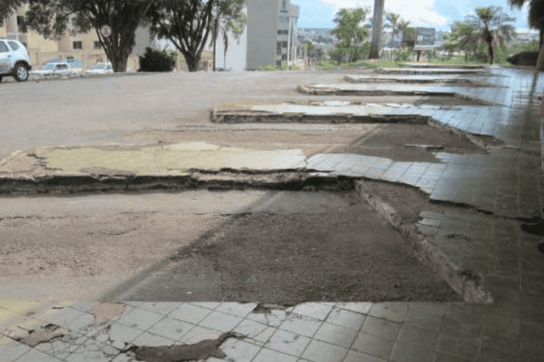 mpgo-da-90-dias-para-luziania-corrigir-falhas-no-transporte-publico