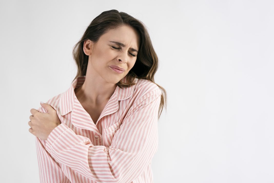 “ombro-congelado”-esta-ligado-a-menopausa?-estudos-indicam-que-sim