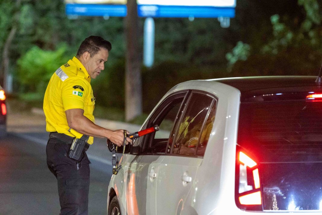 mais-de-600-condutores-foram-flagrados-dirigindo-sob-a-influencia-de-alcool-ou-substancia-psicoativa-na-primeira-semana-de-maio-no-df