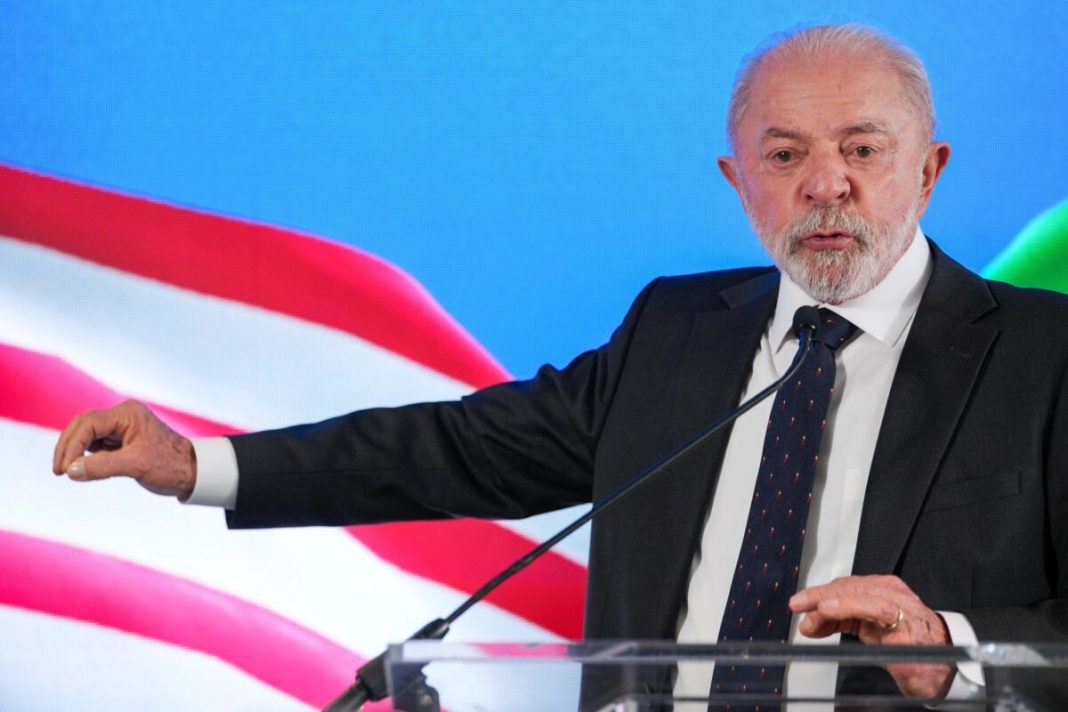 lula-retorna-a-brasilia-apos-reuniao-com-trump-nos-eua