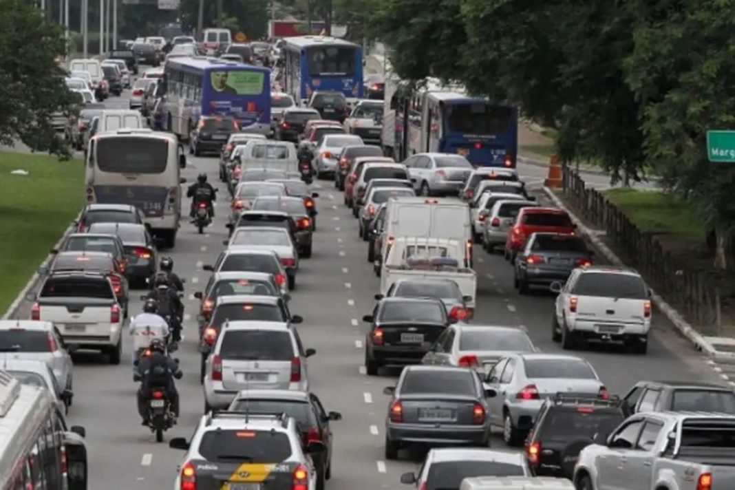 projeto-do-ator-marcos-winter-quer-criar-“luz-de-obrigado”-para-motoristas