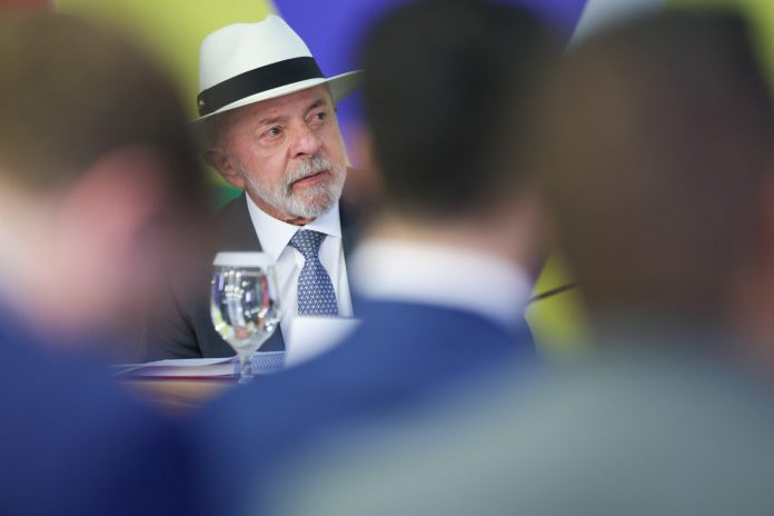 lula-veta-projeto-que-reconhece-estagio-como-experiencia-profissional