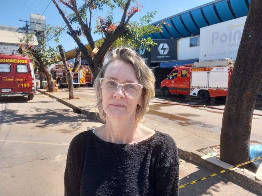 “perdi-tudo”:-donos-de-lojas-contam-prejuizo-apos-incendio-na-feira-dos-importados